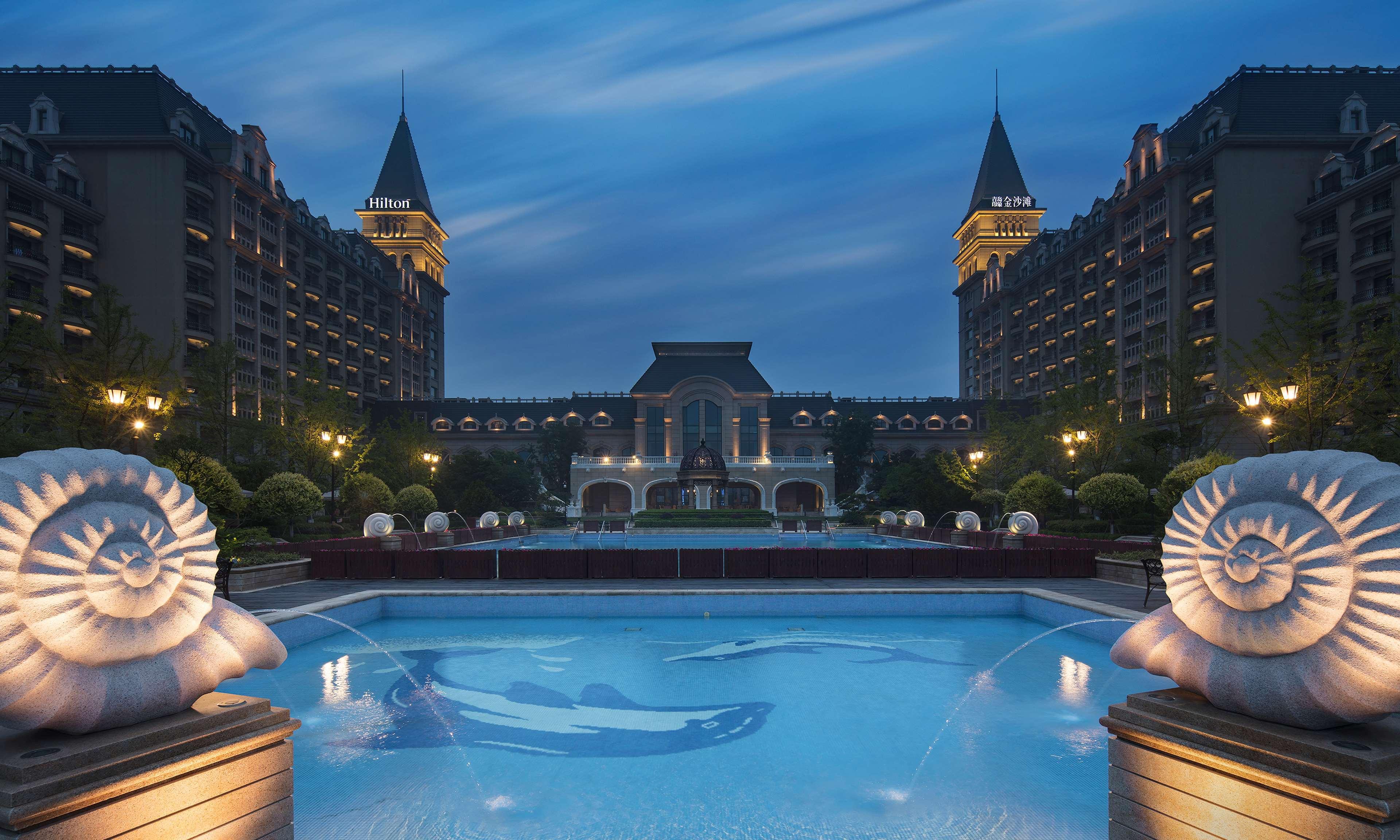 Hilton Qingdao Golden Beach - Beer Halls Exterior photo
