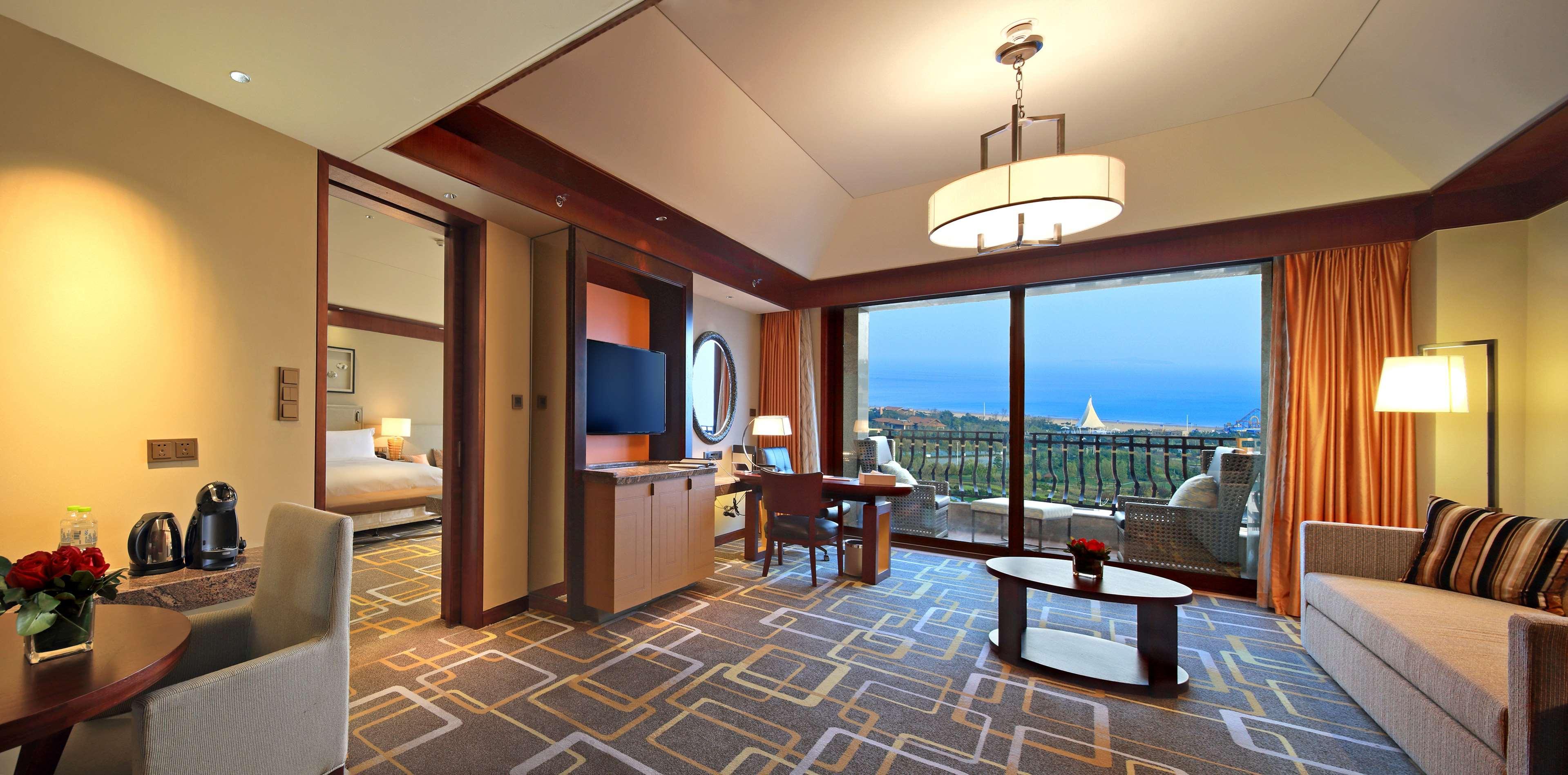 Hilton Qingdao Golden Beach - Beer Halls Exterior photo