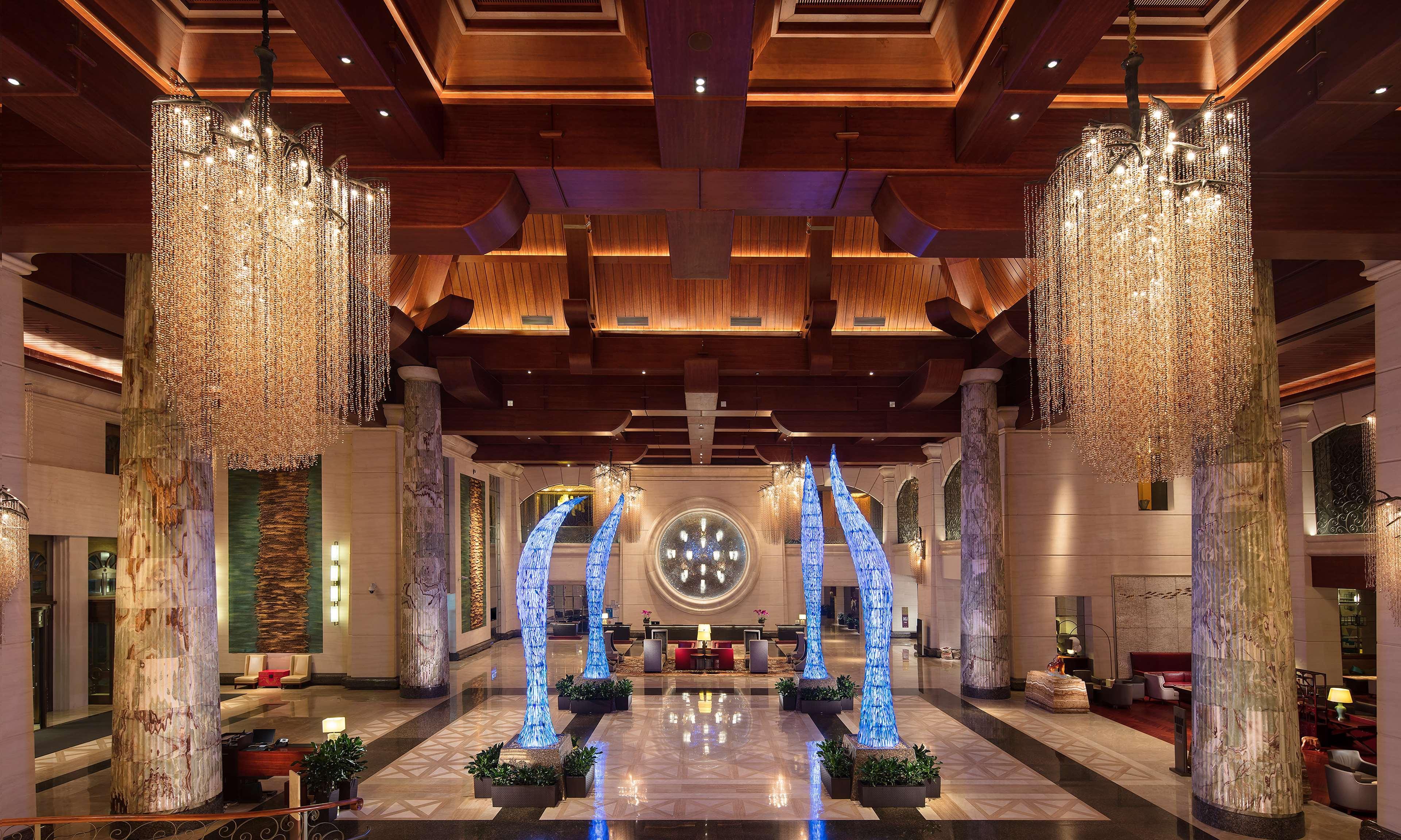 Hilton Qingdao Golden Beach - Beer Halls Exterior photo