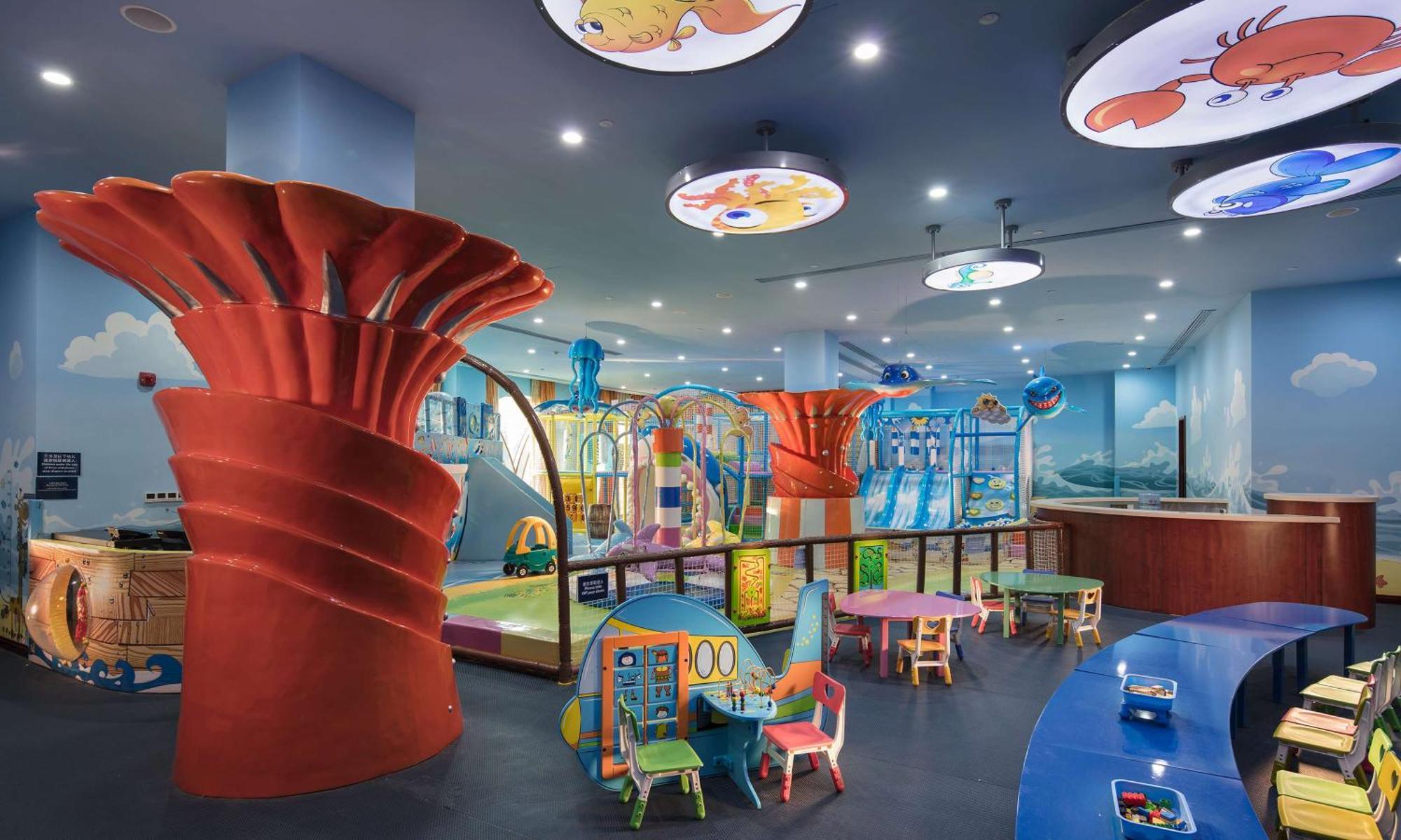 Hilton Qingdao Golden Beach - Beer Halls Exterior photo